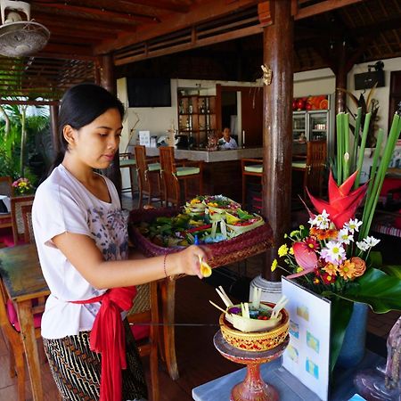 Yulia 2 Homestay Sanur Exteriér fotografie